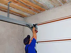 Garage Door & Opener Repairs San Antonio, TX 210-245-5966 - repair-side